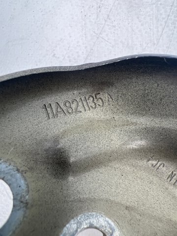 Кронштейн крепления крыла переднего левого, передний 11A821135A VAG