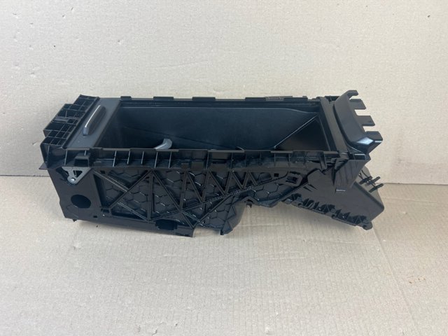 VAG 11A863071AUZB Ящик вещевой центральной консоли (подлокотника) в наличии Николаев