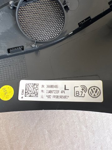 VAG 11A867233F4PK Обшивка стойки кузова внутренняя передняя левая в наличии Павлоград