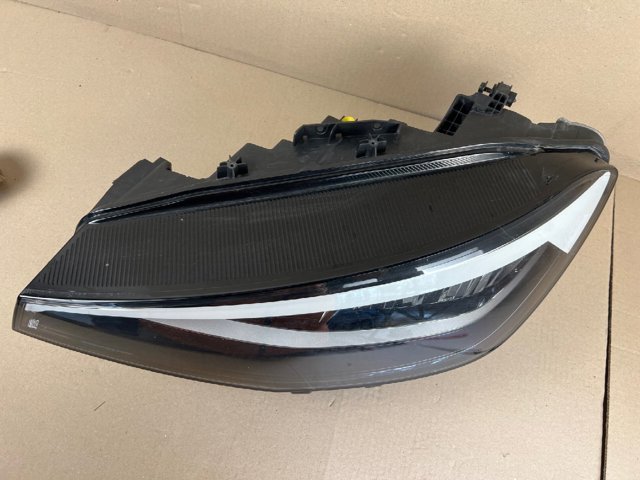 VAG 11B941005A Фара левая в наличии Павлоград