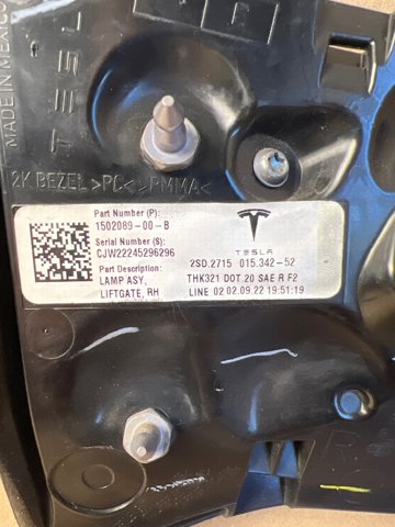 Фара задняя правая внутренняя 150208900B TESLA