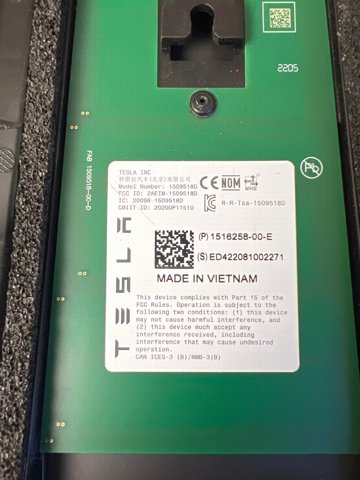 150688600G TESLA Обшивка стойки кузова внутренняя средняя правая купить в Винница
