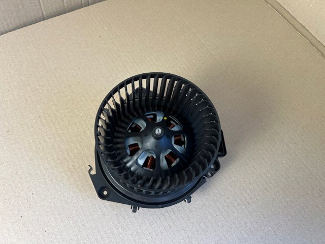 Электромотор печки 1EA820021A VAG