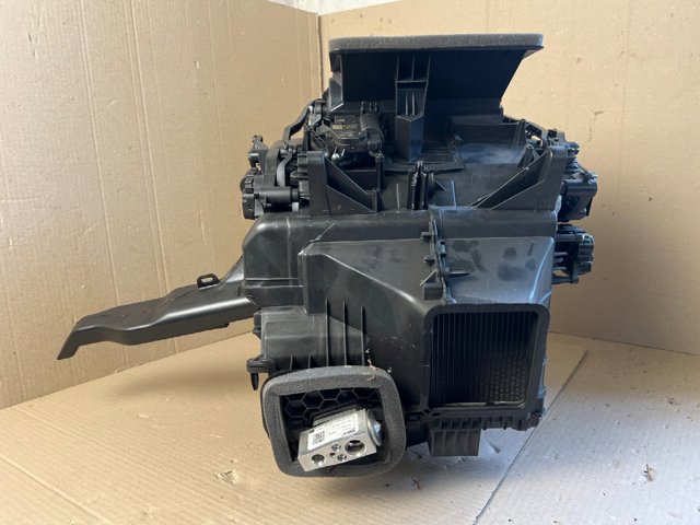 Корпус печки в сборе 1EA820353D VAG