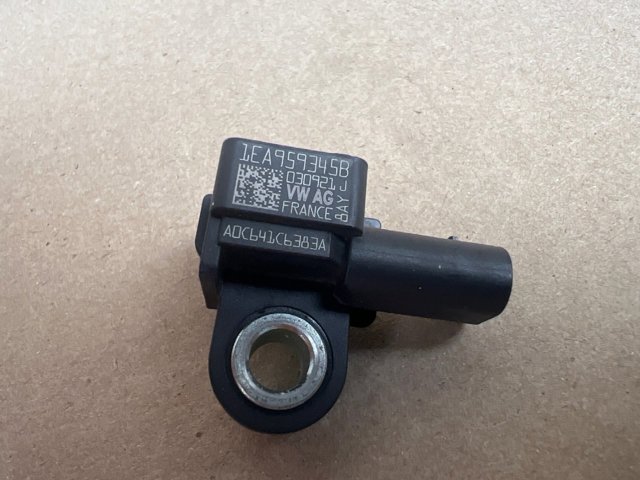 Датчик Эйрбэг передний 1EA959345B VAG