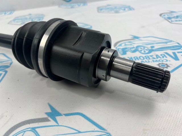 Полуось передняя, правая 495002L010 MARKET (OEM)