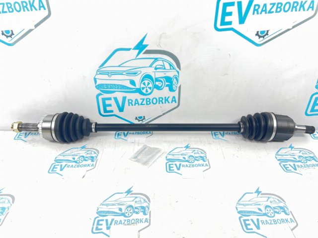 Полуось передняя, правая MR953746 MARKET (OEM)