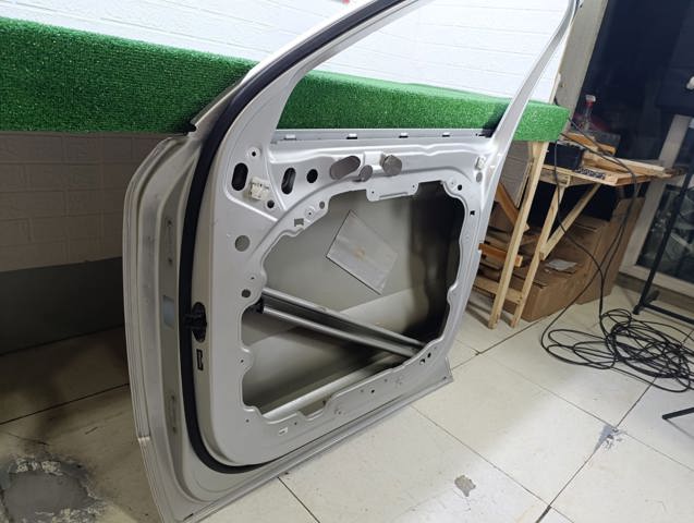 VOLVO 32351575 Дверь передняя правая в наличии Хмельницкий