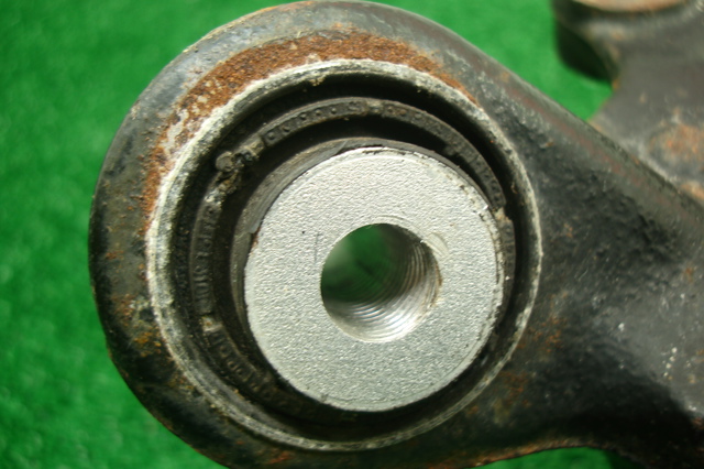 33326790493 BMW Сайлентблок цапфы задней купить в Черкассы