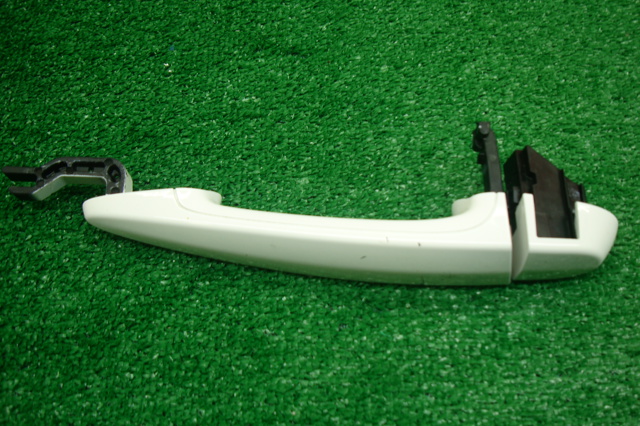 51217162431 BMW Ручка двери задней наружная левая купить в Ужгород