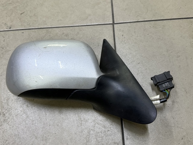 Правое боковое зеркало 1U1857502 VAG