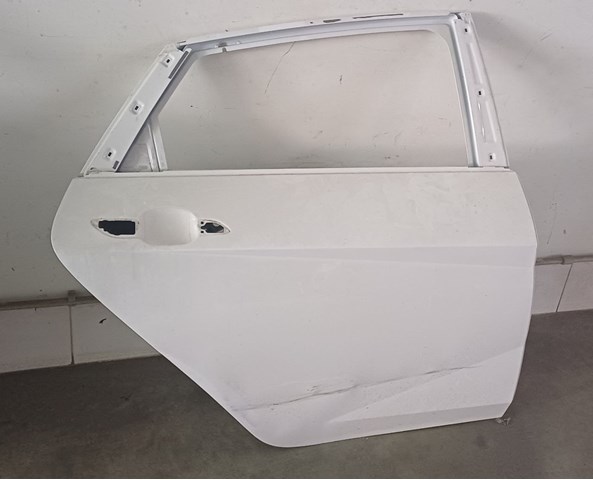 Дверь задняя в сборе 77004AA500 HYUNDAI
