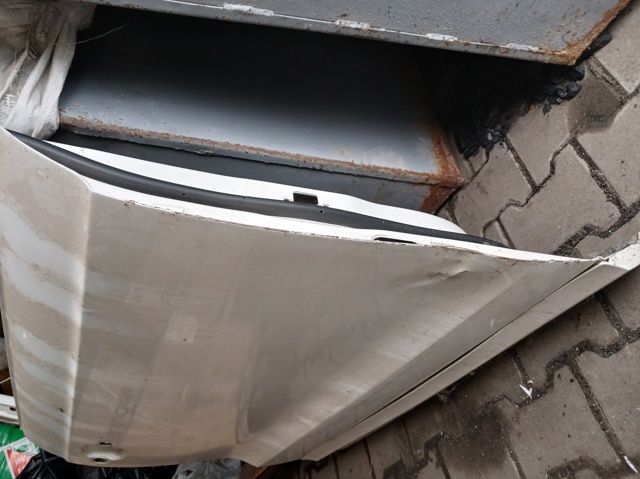 8U0831052C Дверь передняя правая купить Полтава