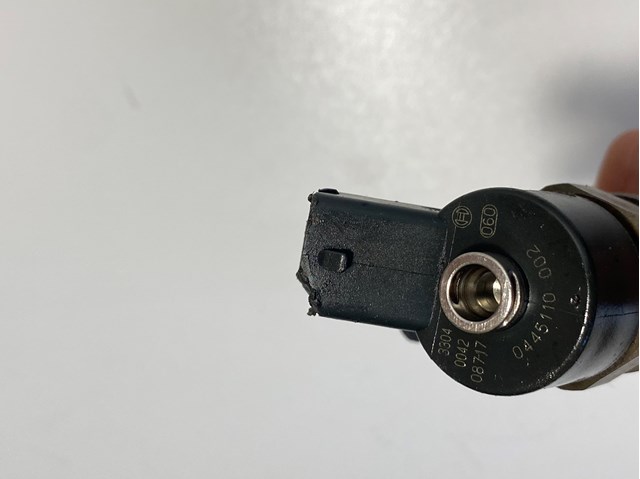 Клапанная форсунка 0445110002 BOSCH