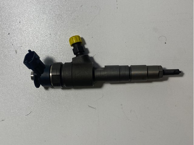 BOSCH 0445110566 Форсунка впрыска топлива в наличии Украина