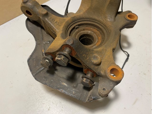 Цапфа поворотного кулака 1350588080 FIAT
