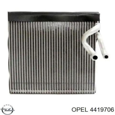 Радиатор кондиционера салонный, испаритель 4419706 OPEL