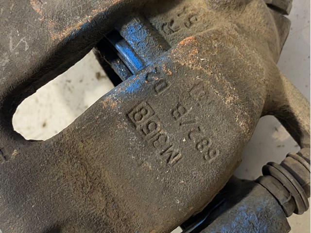 RENAULT 7701209863 Суппорт тормозной передний правый в наличии Каменское