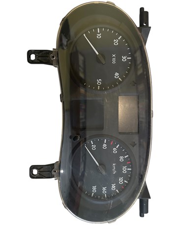 Щиток приборов 8200467952 RENAULT