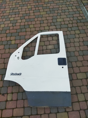 Двери кабины 9002AJ PEUGEOT