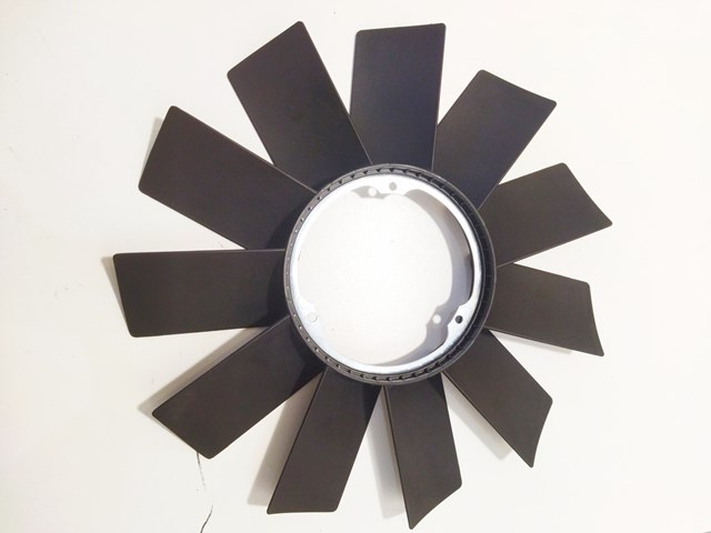 Крыльчатка радиатора охлаждения BMW 5