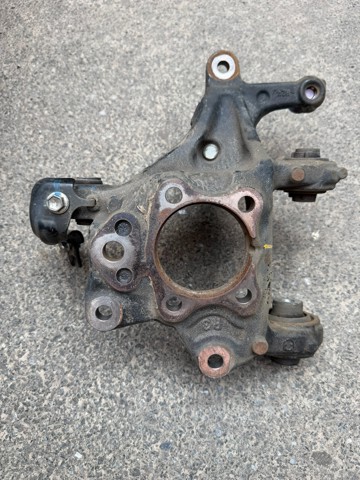 Цапфа правая 4230406270 TOYOTA