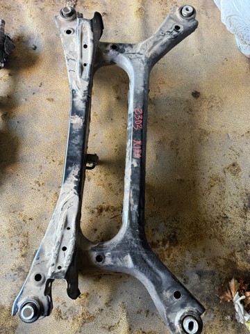 Балка задней подвески, подрамник 5120606130 TOYOTA