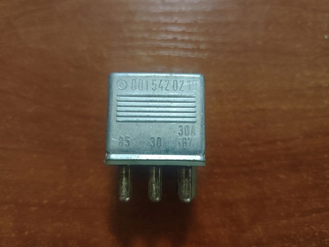 Реле электрическое многофункциональное 0015420219 MERCEDES
