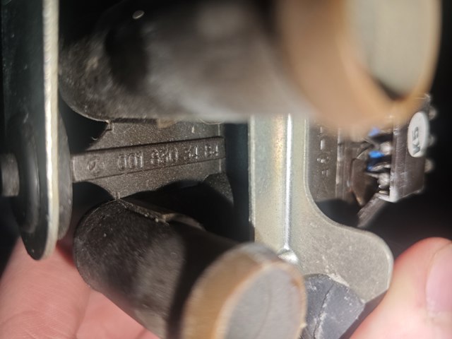 MERCEDES 0018303484 Кран печки в наличии Запорожье