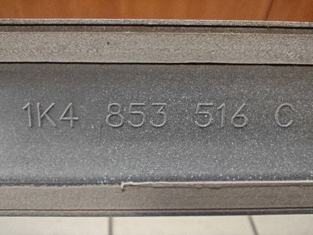 VAG 1K4853516C Молдинг двери передней левой в наличии Тернополь