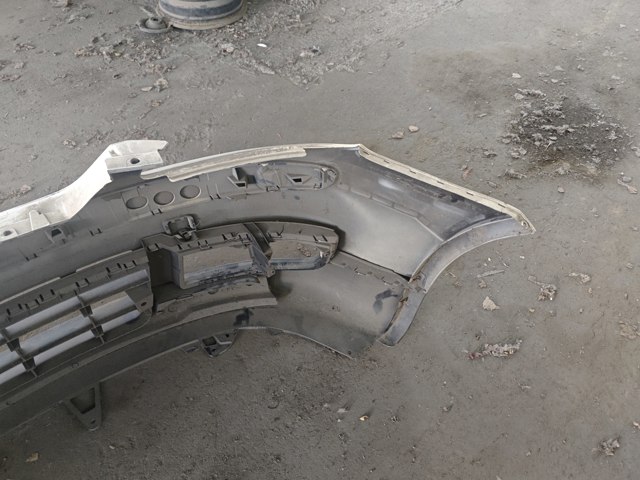1T0807221 VAG Передний бампер купить в Днепр