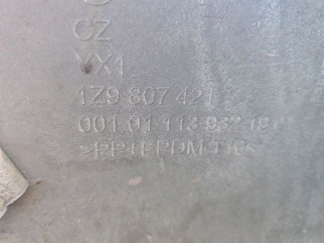 1Z9807421 VAG Бампер задний купить в Ровно