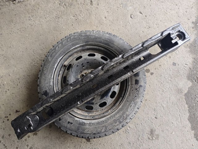 Абсорбер бампера переднего 2GM807248A VAG