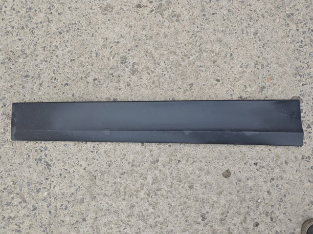 Молдинг передней левой двери 2GM854939G VAG