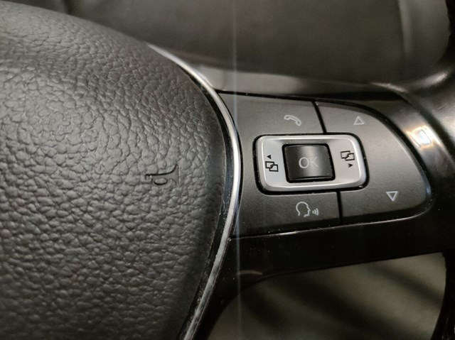 2H0880201L VAG Подушка безопасности (AIRBAG) водительская купить в Черкассы