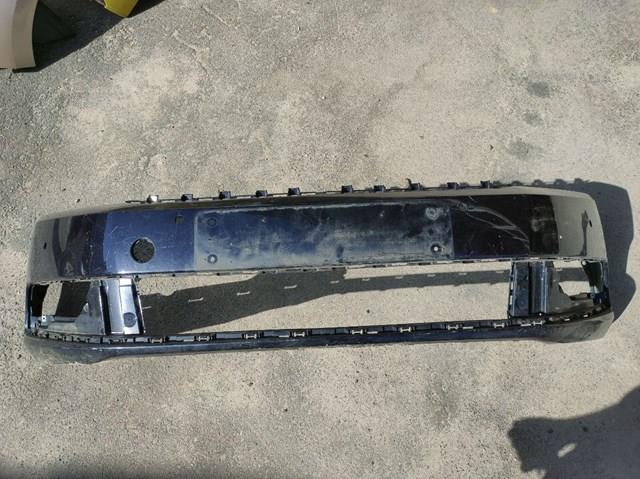 Бампер на авто Фольксваген Пассат B7