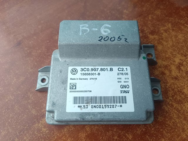 Блок управления электромеханического стояночного тормоза 3C0907801B VAG