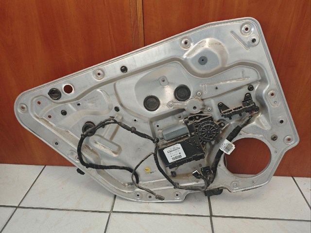 Мотор стеклоподъемника водительской двери 3D0959703G VAG