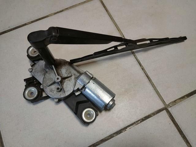 Стеклоочиститель двери задка 3M51R17K441AG FORD