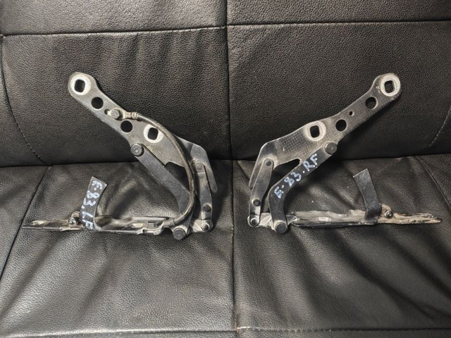 Завес капота, левый 41613452843 BMW