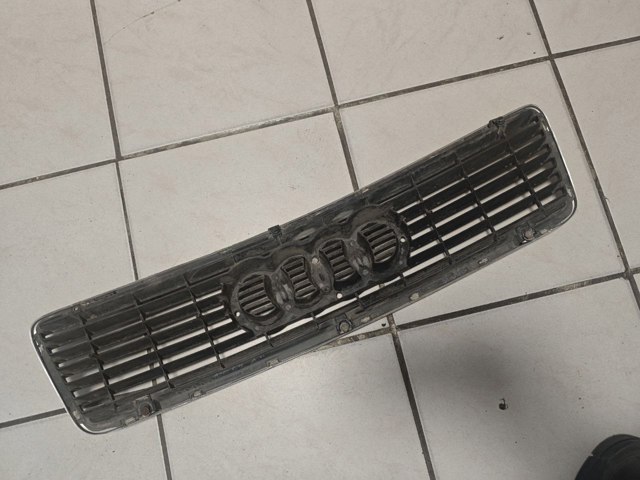 4A0853651 Решетка радиатора купить Харьков