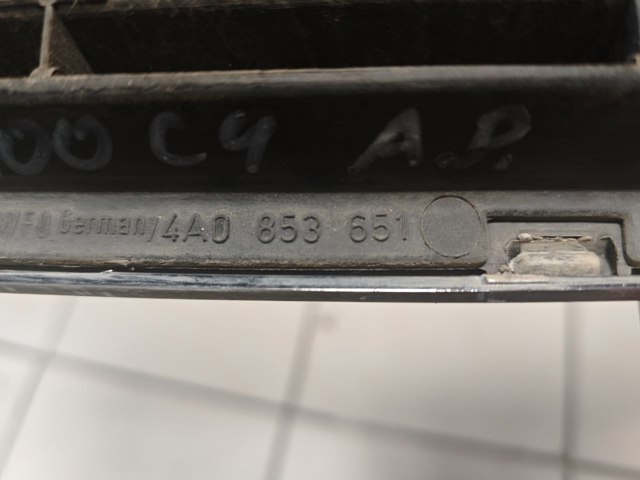 4A0853651 Решетка радиатора купить Тернополь