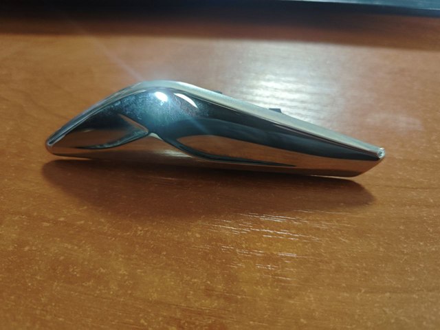 BMW 51117338570 Накладка крыла переднего правого в наличии Черновцы