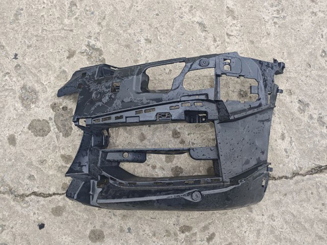 Кронштейн крепления противотуманной фары, левой 51118064967 BMW