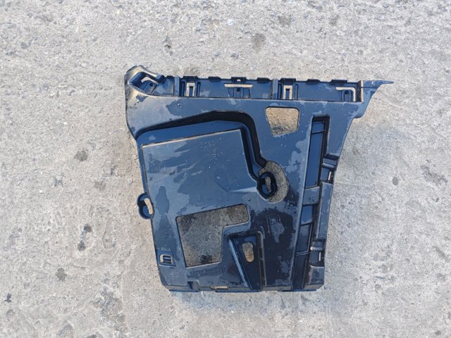 Кронштейн бампера заднего, внешний правый 51127256924 BMW