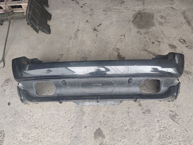Задний бампер 51128402324 BMW