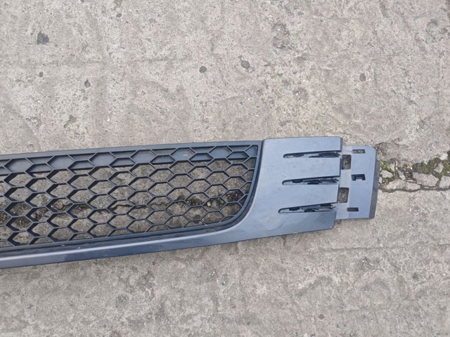 5K0853677C VAG Решетка бампера переднего центральная купить в Запорожье