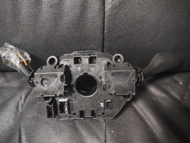 61319320136 BMW Кольцо контактное, шлейф руля купить в Ужгород