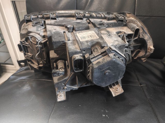 BMW 63123456036 Фара правая в наличии Тернополь