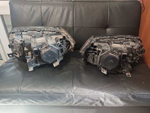 63123456036 BMW Правая фара купить в Ровно